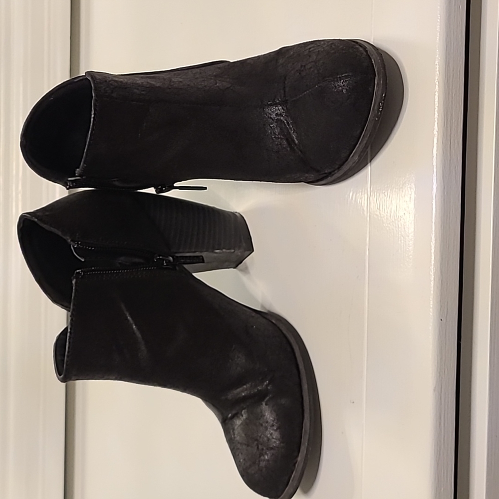 Black Booties